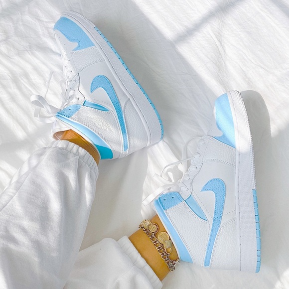 Nike custom air jordan 1 mid sneakers - Picture 3 of 4